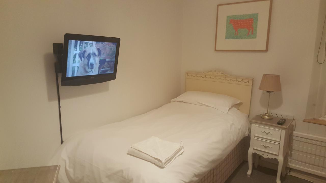 Maindee Guest House Barrow-in-Furness Ngoại thất bức ảnh