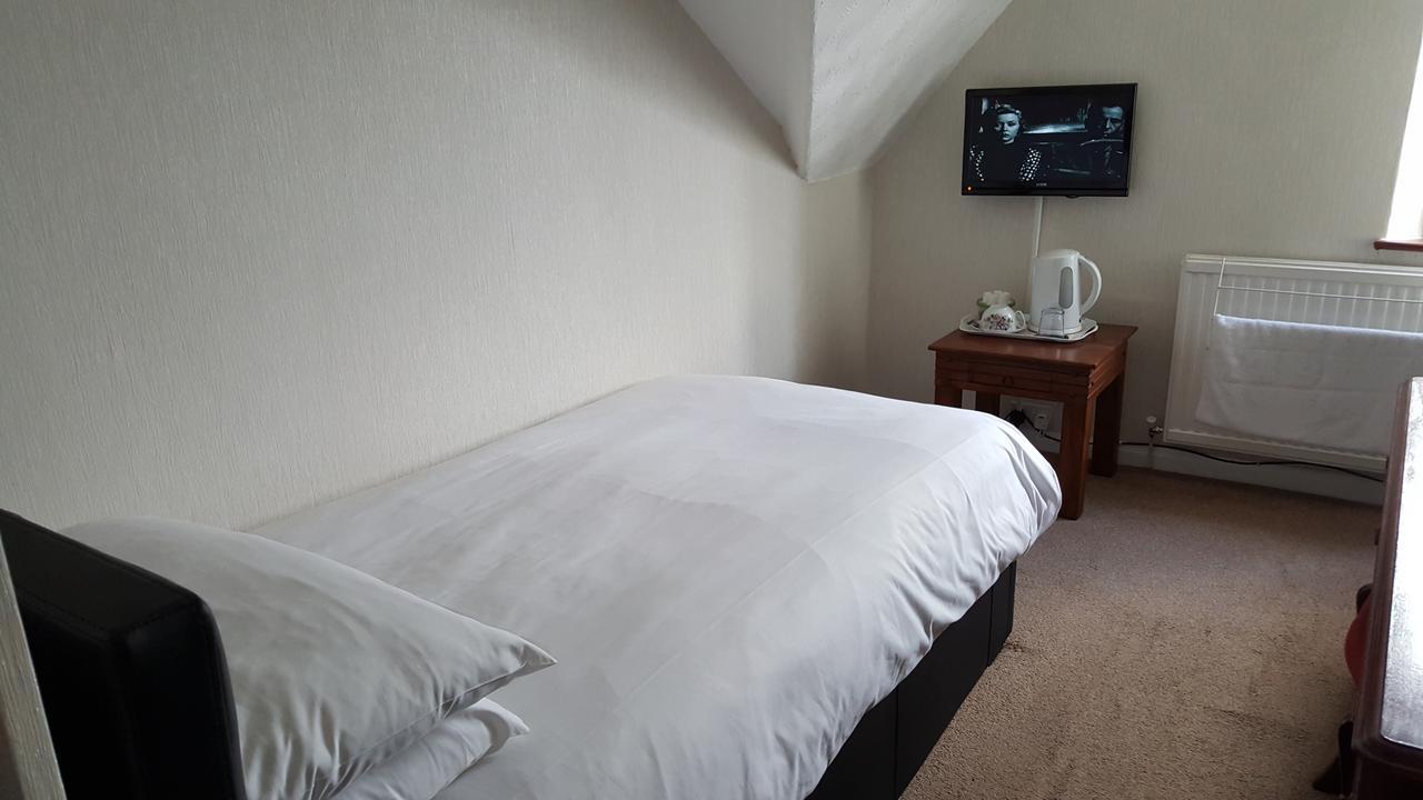 Maindee Guest House Barrow-in-Furness Ngoại thất bức ảnh
