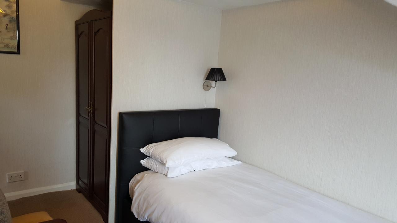 Maindee Guest House Barrow-in-Furness Ngoại thất bức ảnh